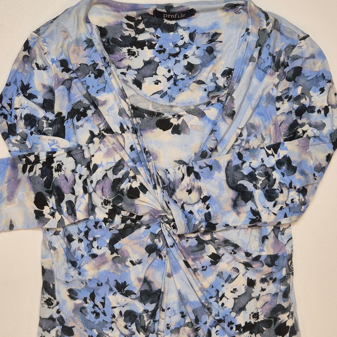 Elegant blus med blomstertryck från Profile
