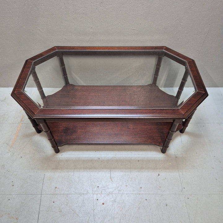 Elegant retro soffbord i mörkt trä och glas