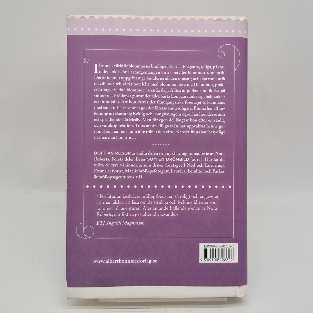 Nora Roberts romantik "Doft av rosor" bok