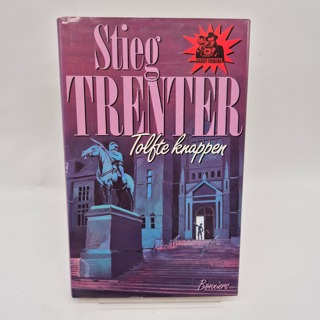 Tolfte Knappen Retro Roman av Stieg Trenter