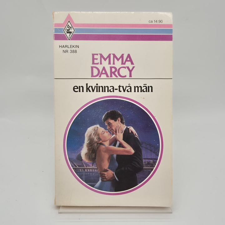 Harlekin romantikbok En kvinna-två män