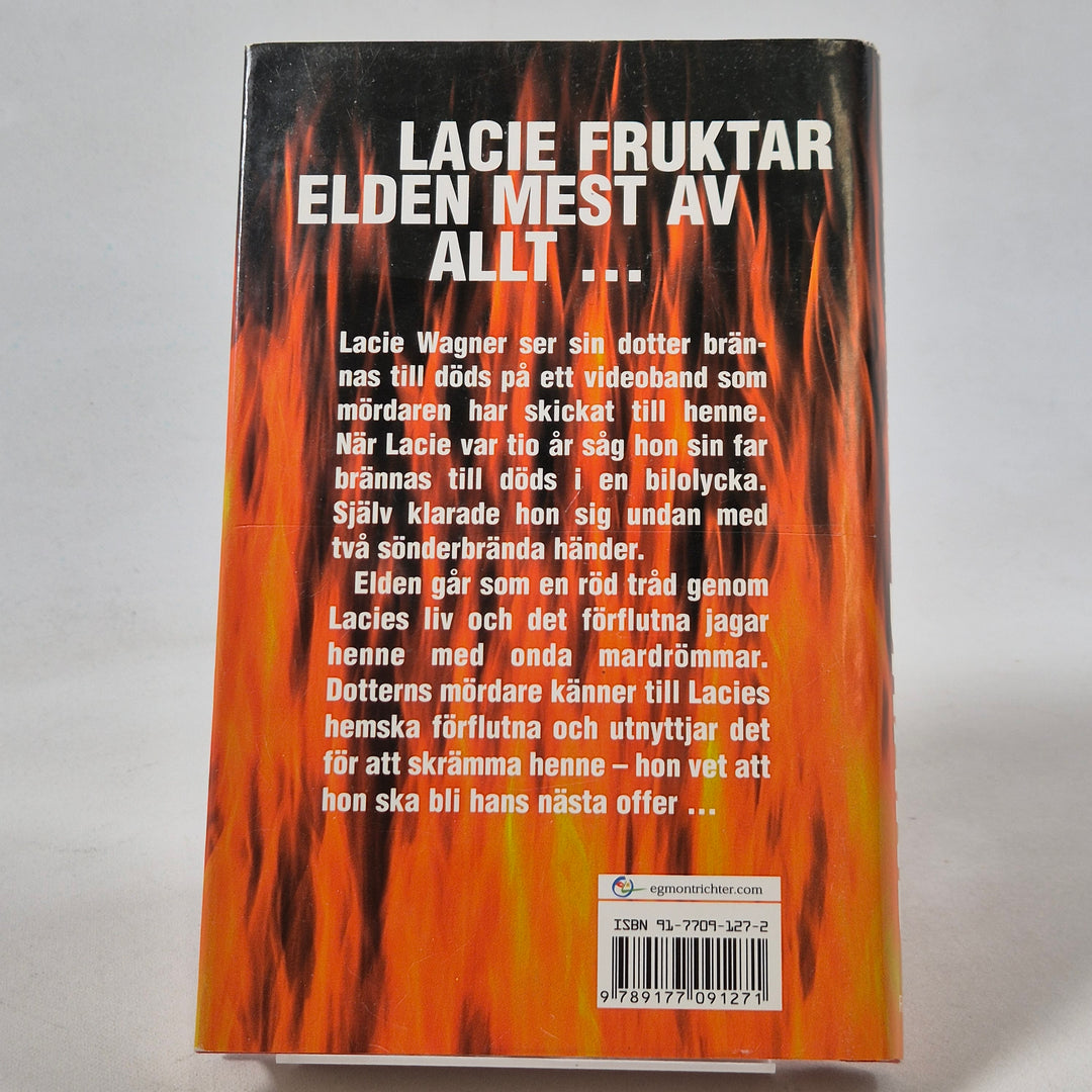 Fängslande thrillerbok av Jeannine Kadow