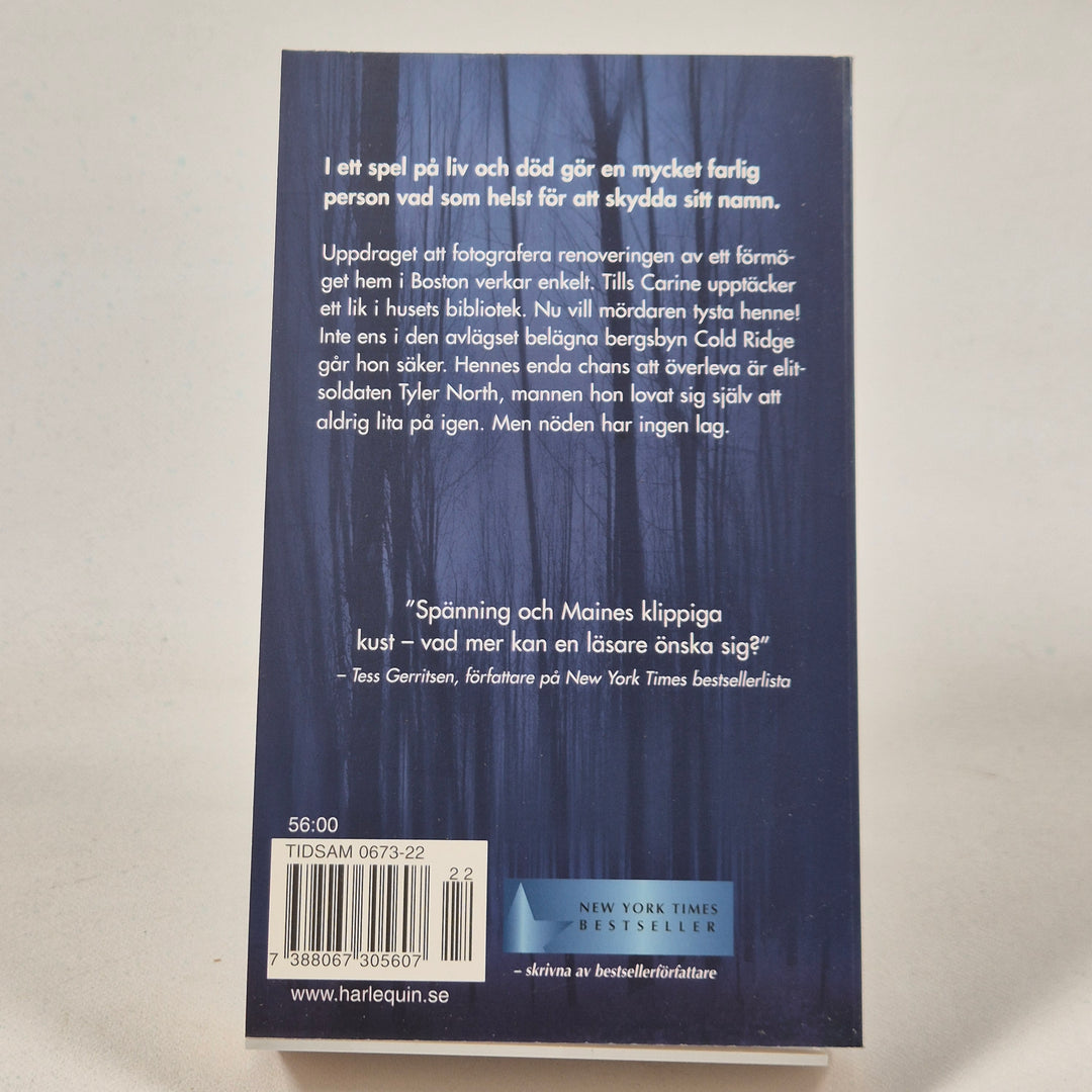 Bästsäljande thriller "Kall November", Carla Neggers