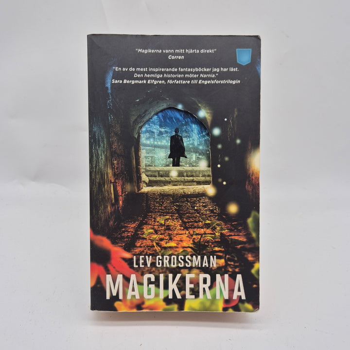 Magikerna av Lev Grossman Pocketbok