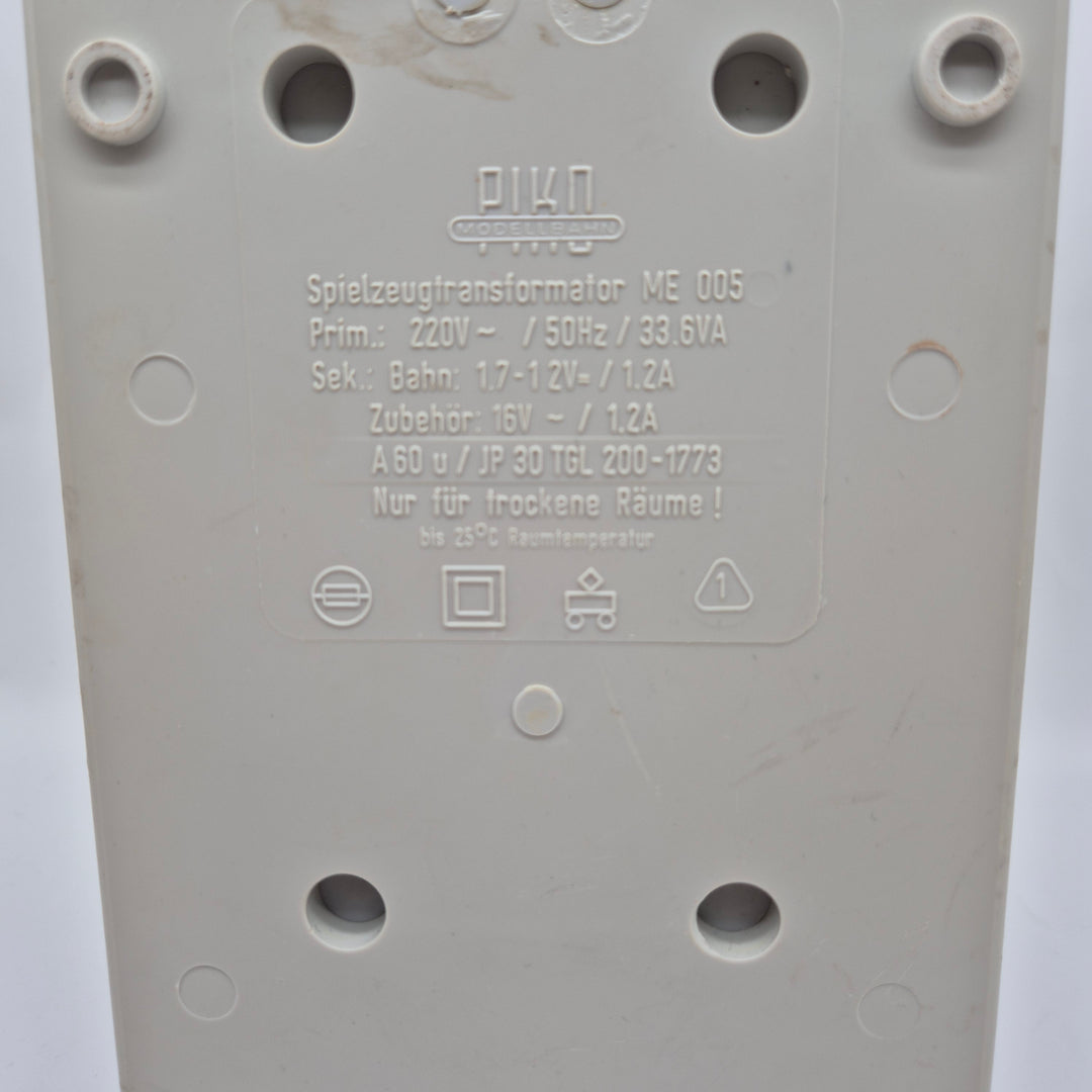 Retro Piko leksakstransformator ME005 samlarobjekt