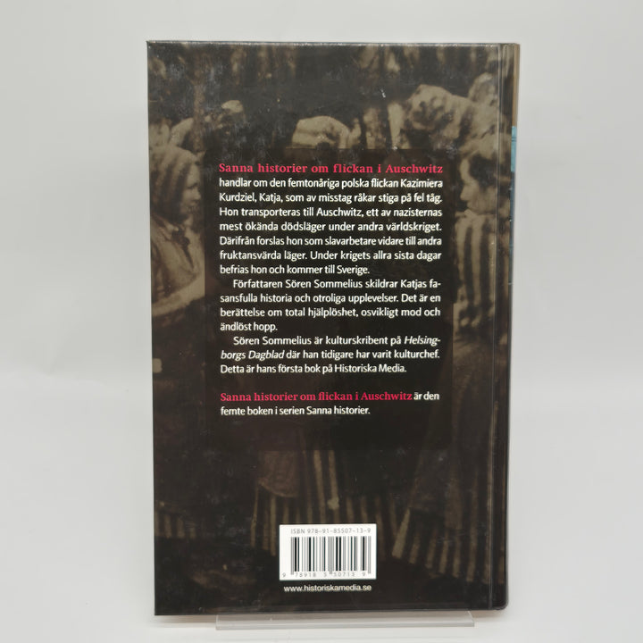 Bok Sanna Historier Flickan i Auschwitz