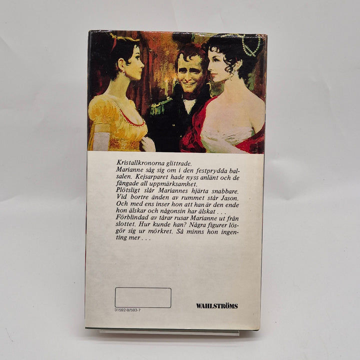 Retro bok Marianne och det förflutna av Juliette Benzoni