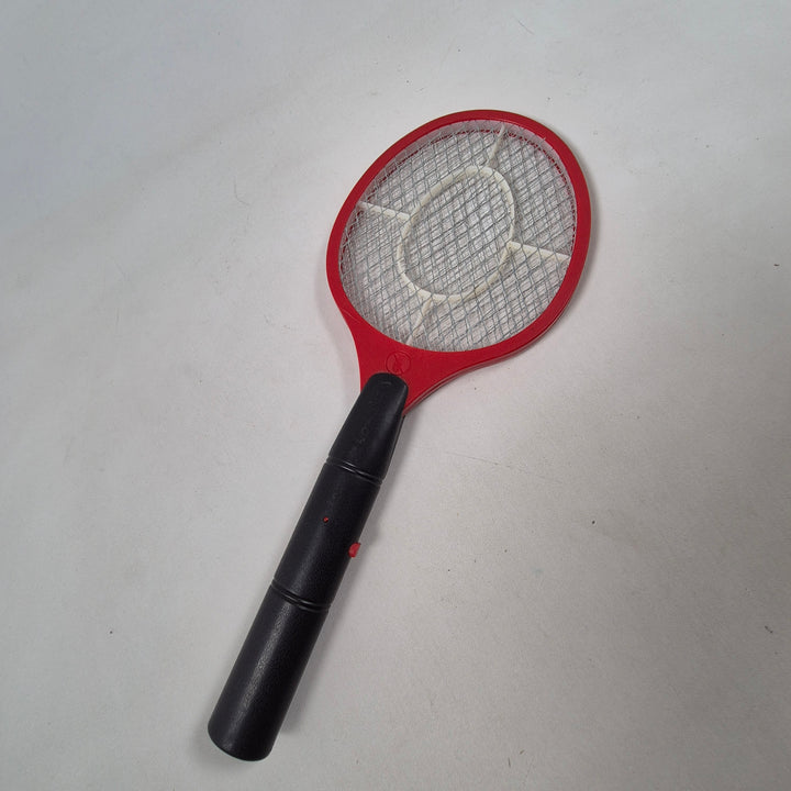 Elektrisk insektsdödare i rött, kompakt design