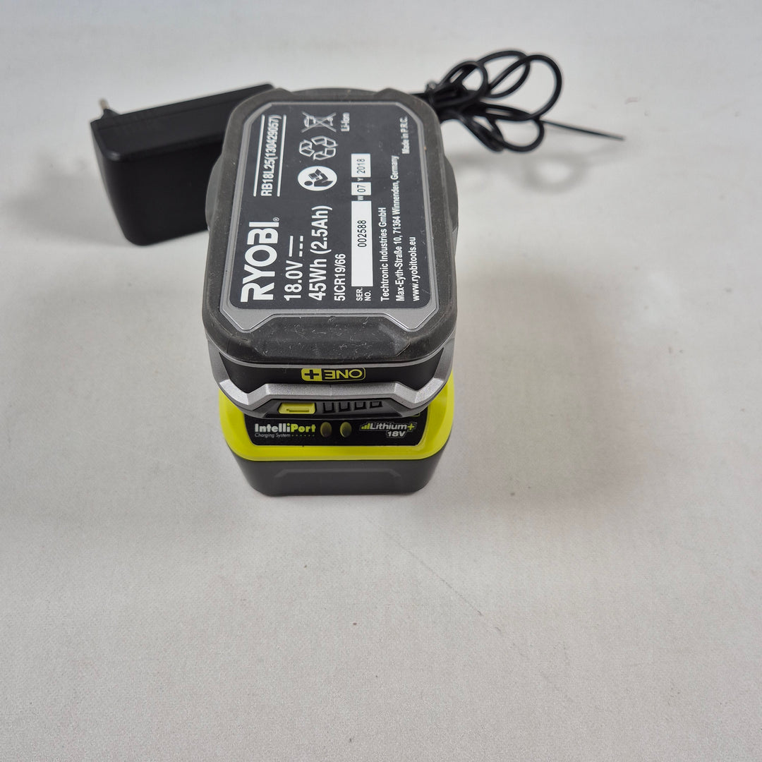 Ryobi laddningsstation och batteri begagnad