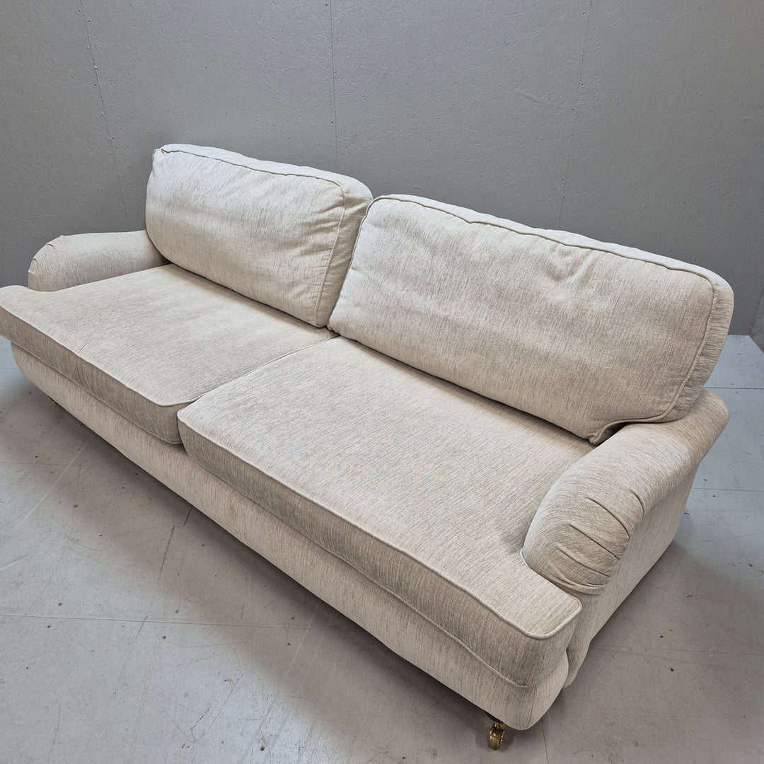 Retro soffa i linnetyg med komfort