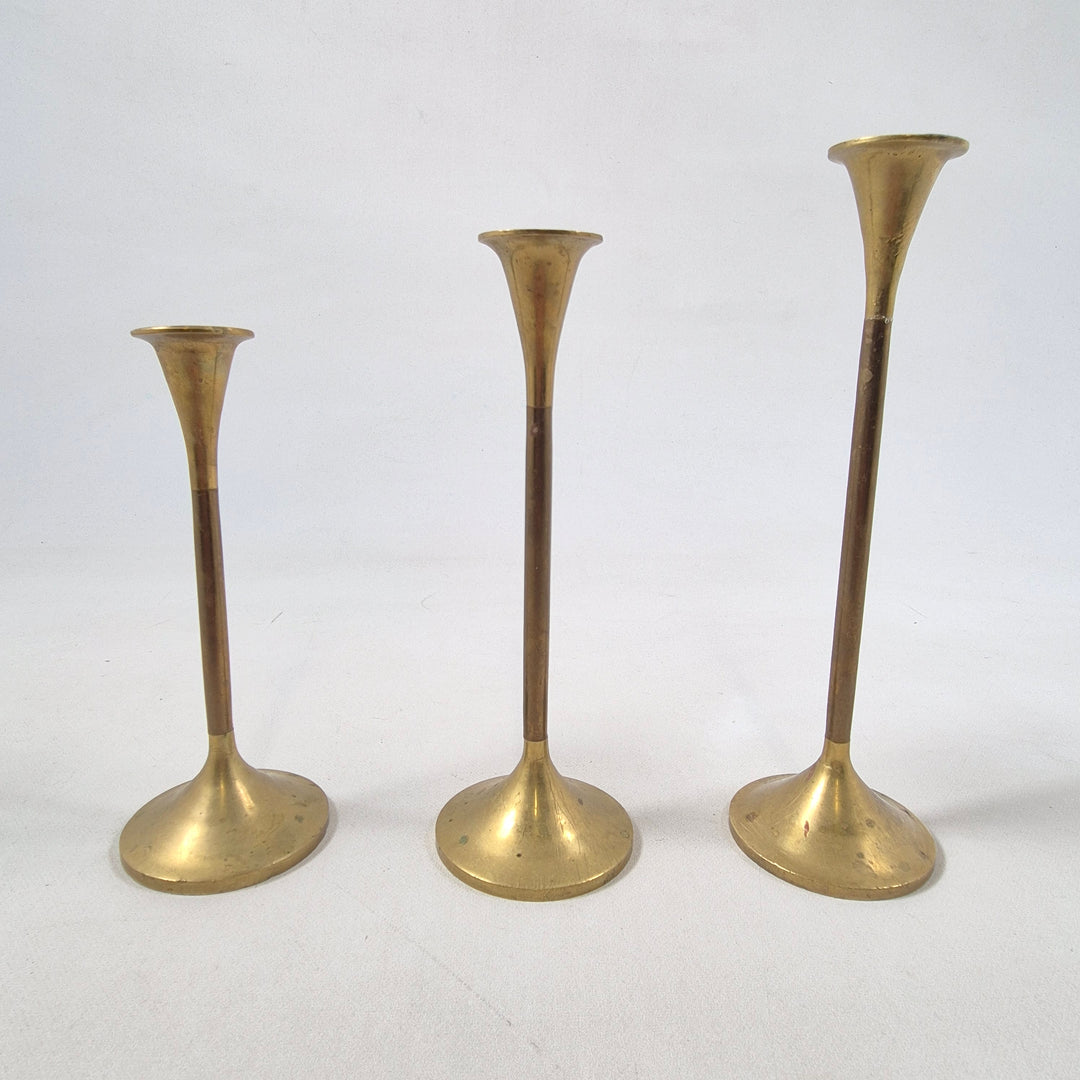 Eleganta Begagnade Mässingsljusstakar i Trio