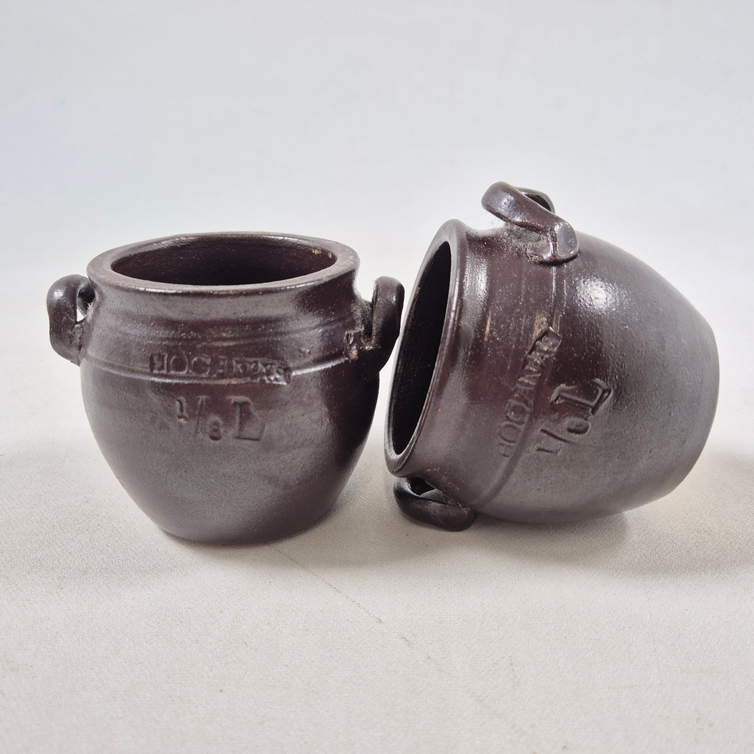 Retro Höganäs-krukor i mörkbrunt lergods