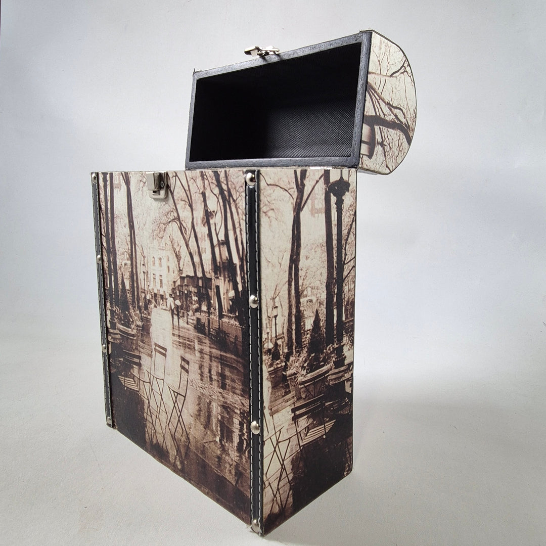 Retro Resväska med Klassisk Stadsbild Motiv