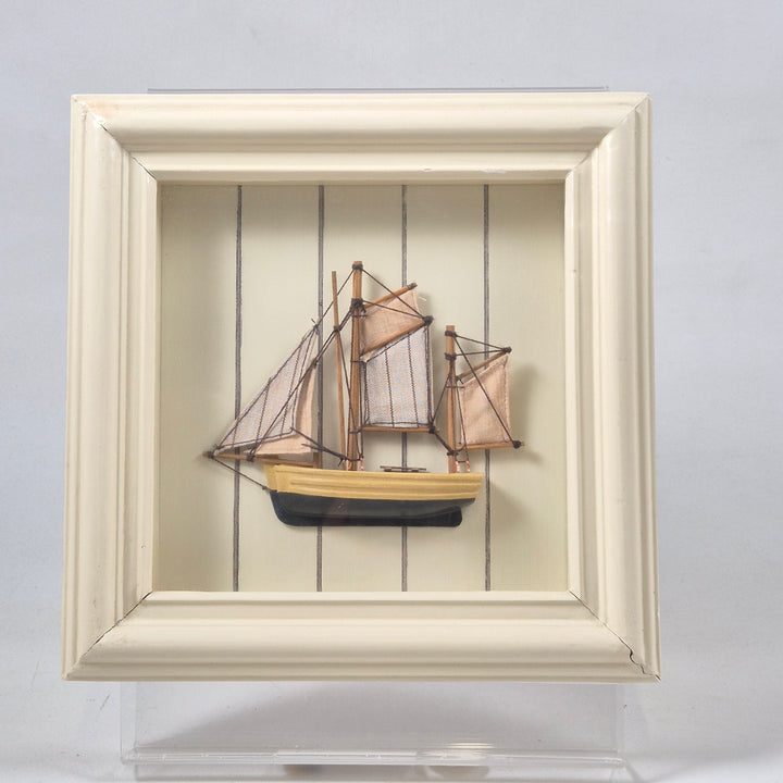Retro inramad sjömodell i trä och textil