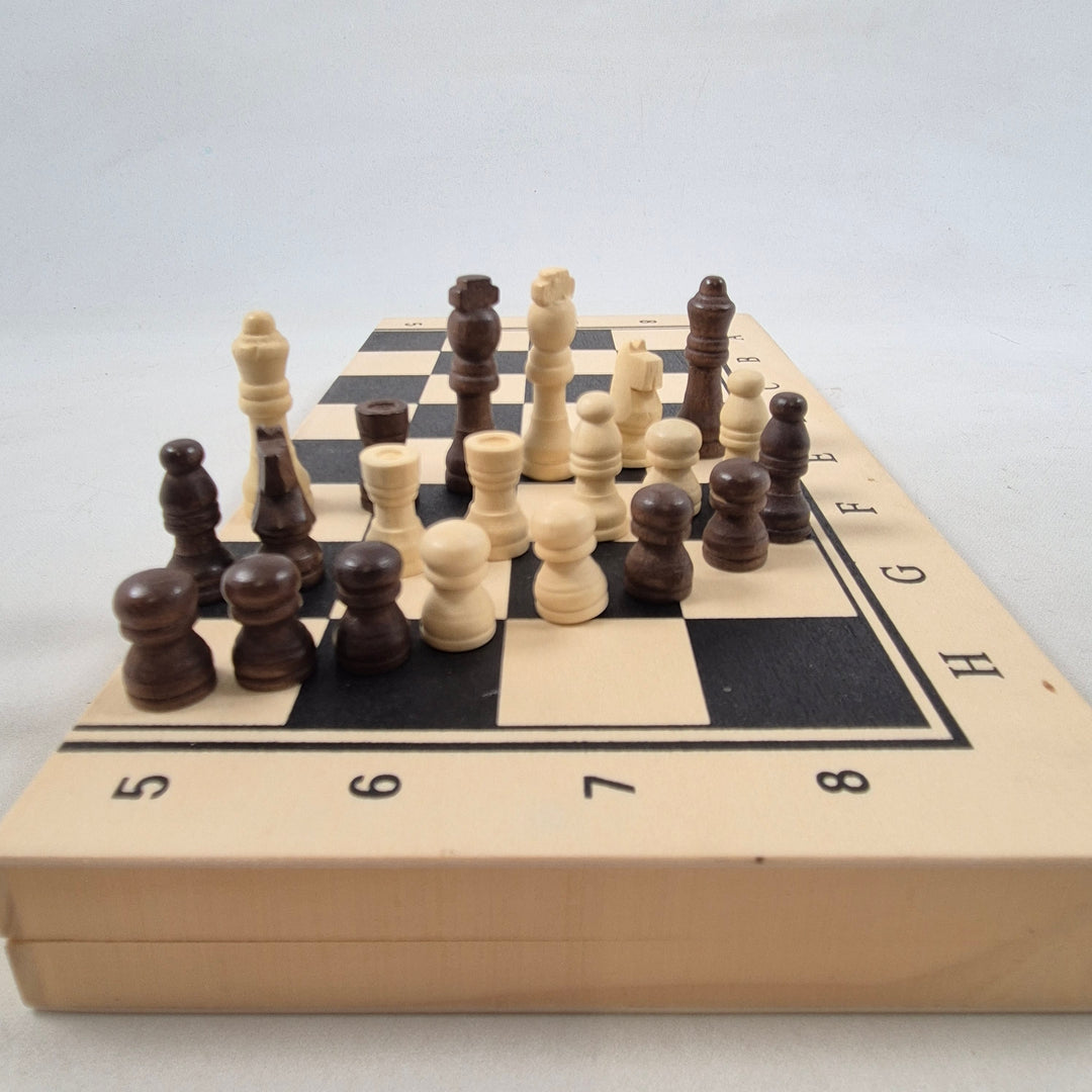Vintage hopfällbar schackbräda i trä