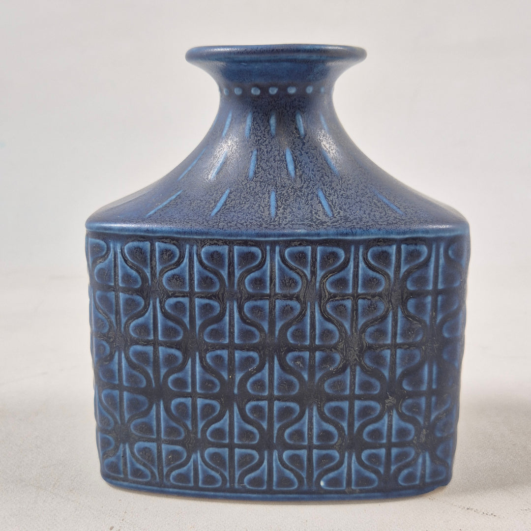 Retro keramikvas från Rörstrand i djupblå färg