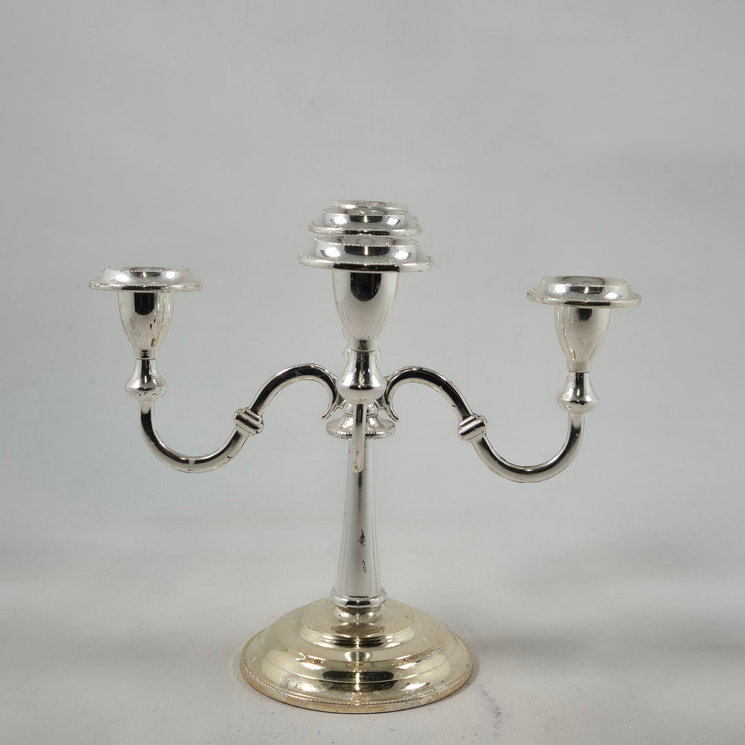 Klassisk silverljuskrona retro metalldesign