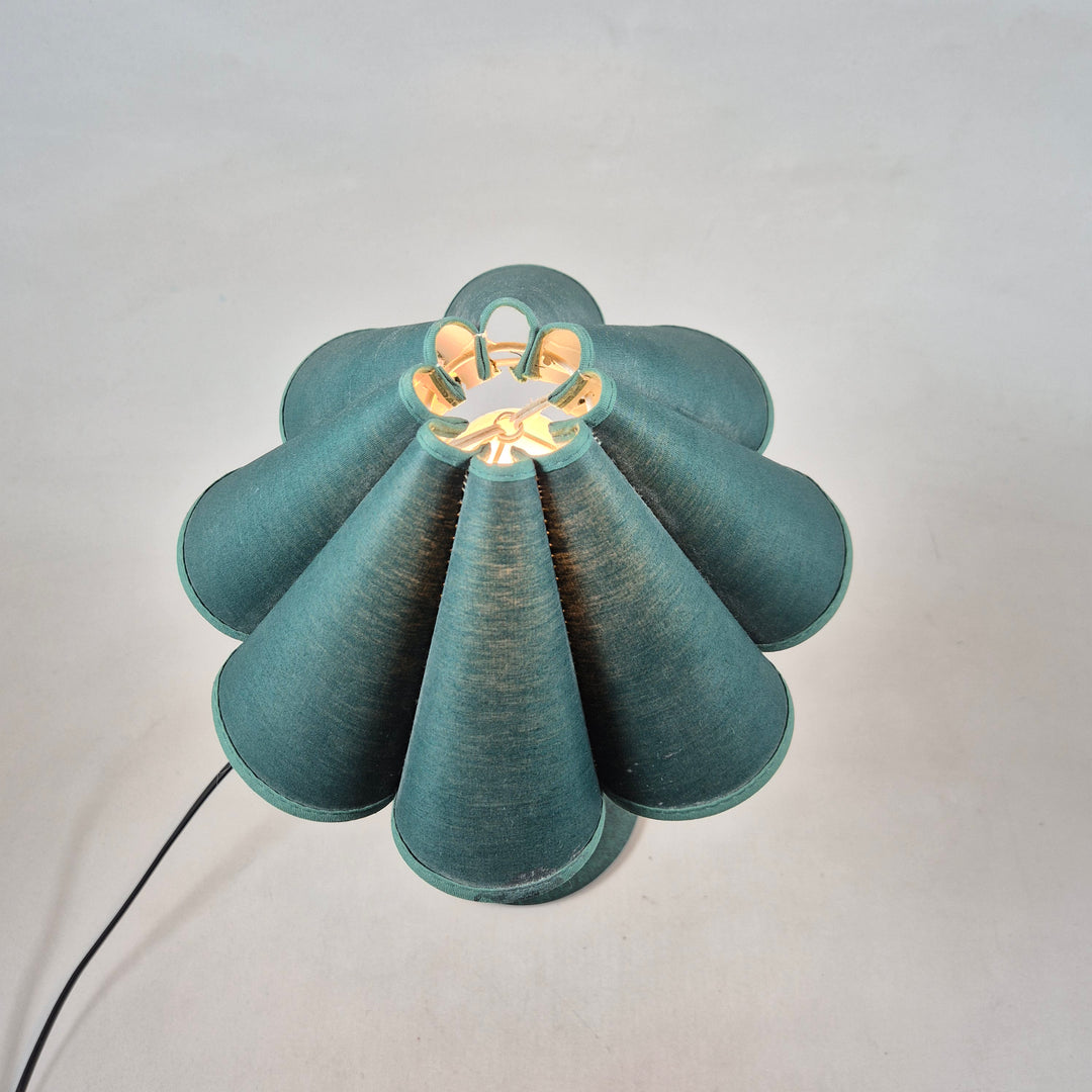 Retro bordslampa med art deco-design