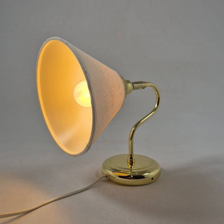 Elegant retro bordslampa från IKEA i guld