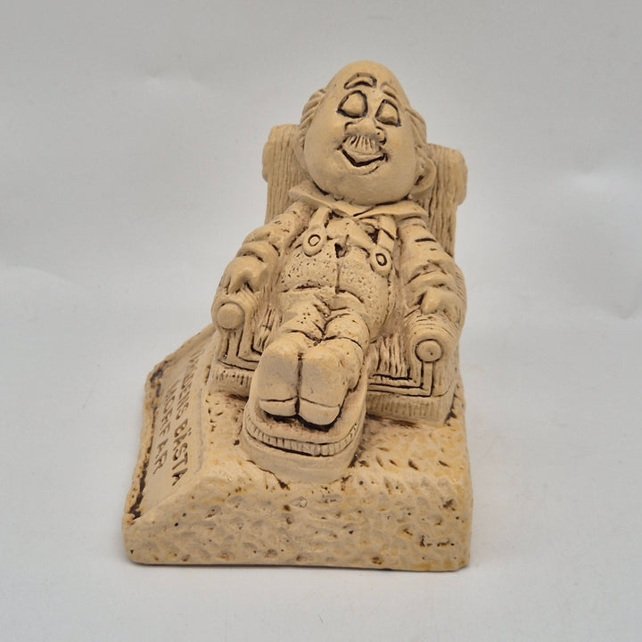 Retro Skulptur Morfar i Fåtölj Keramik
