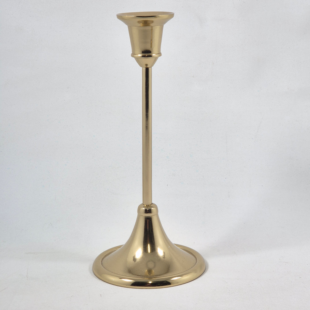 Elegant mässingsljusstake i klassisk design