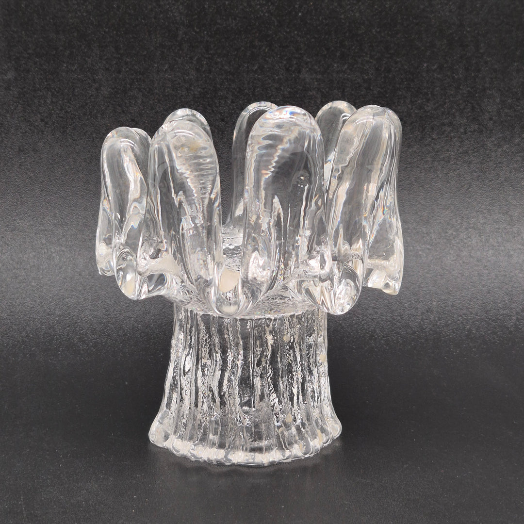 Unik blomformad glasvas i klarglas