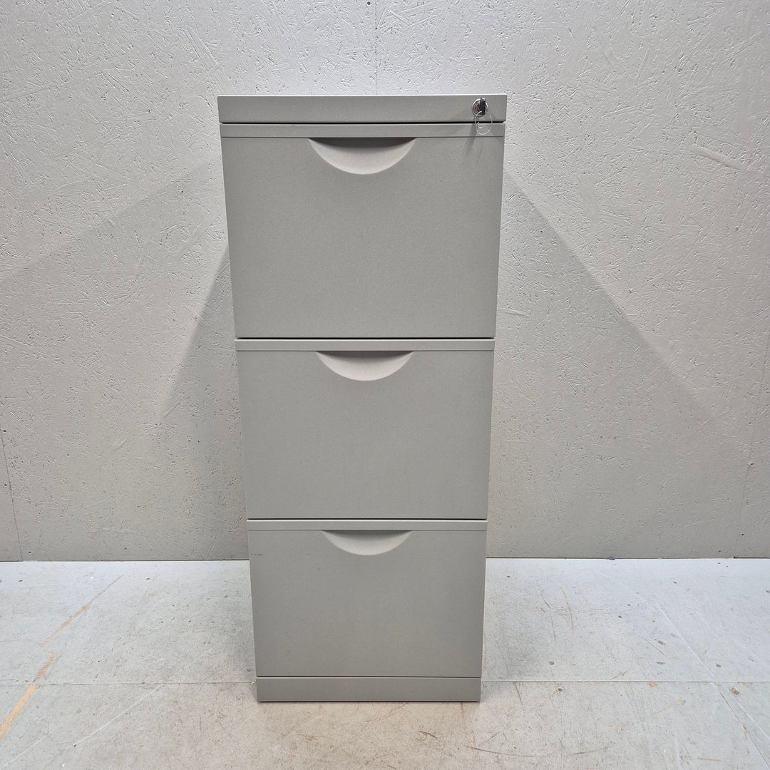 Elegant modernt metallarkivskåp med silvergrå finish