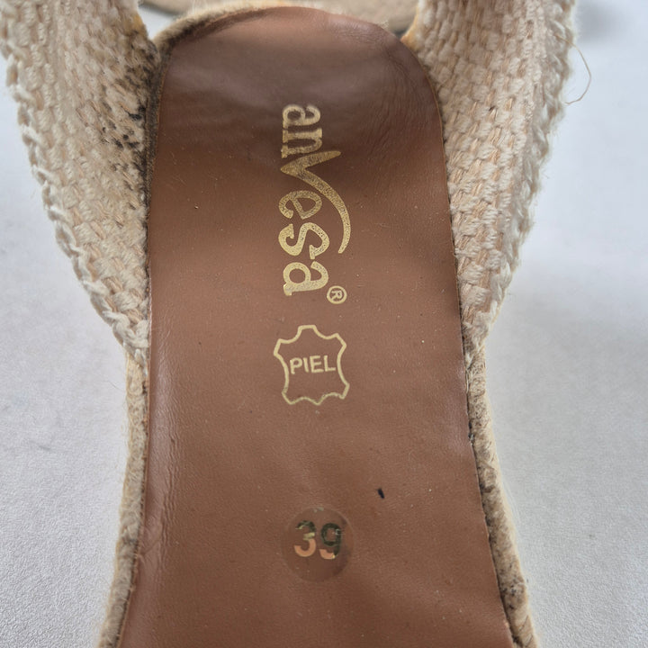 Beige mocka espadrillers från Anvesa storlek 39