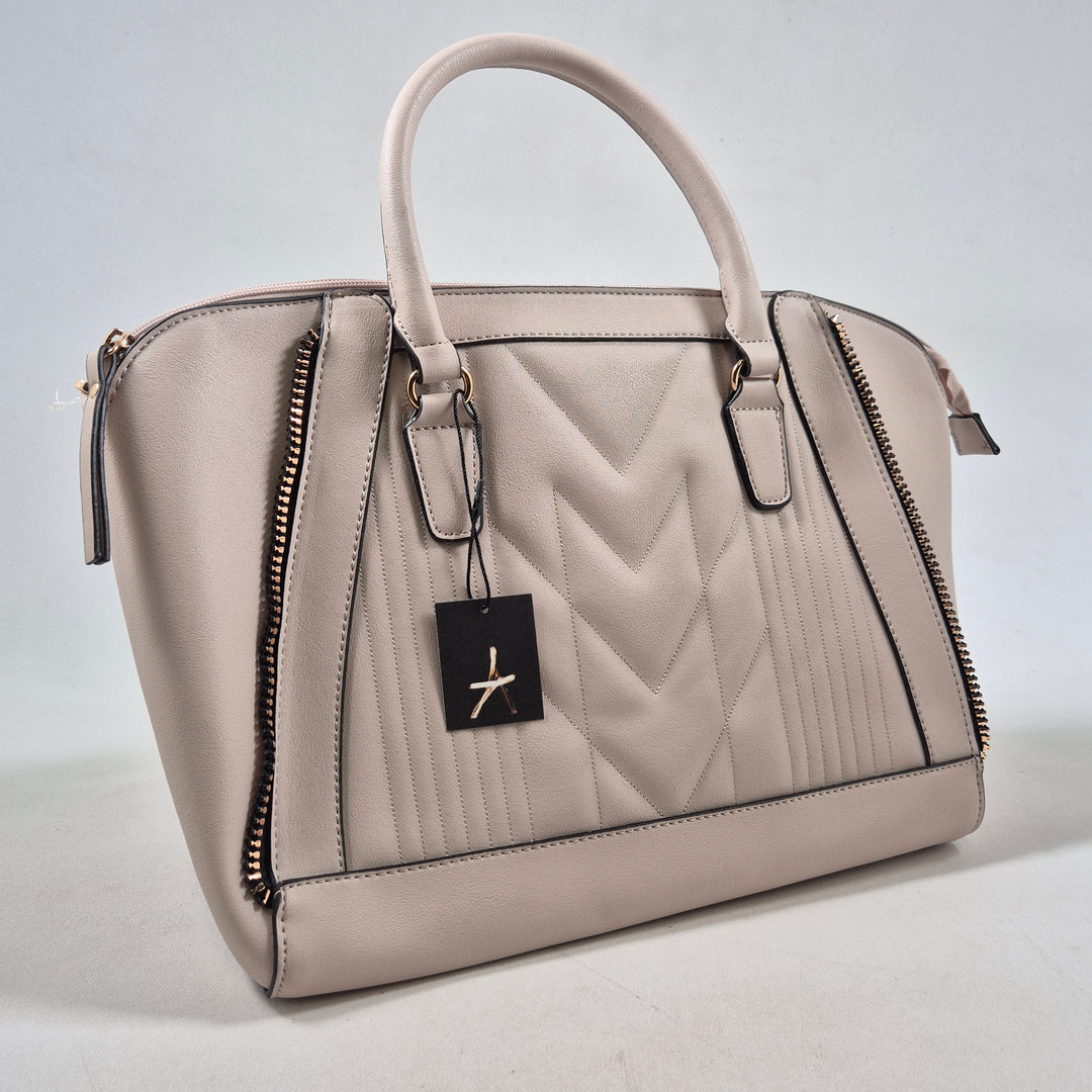 Elegant quiltad handväska i konstläder från Primark