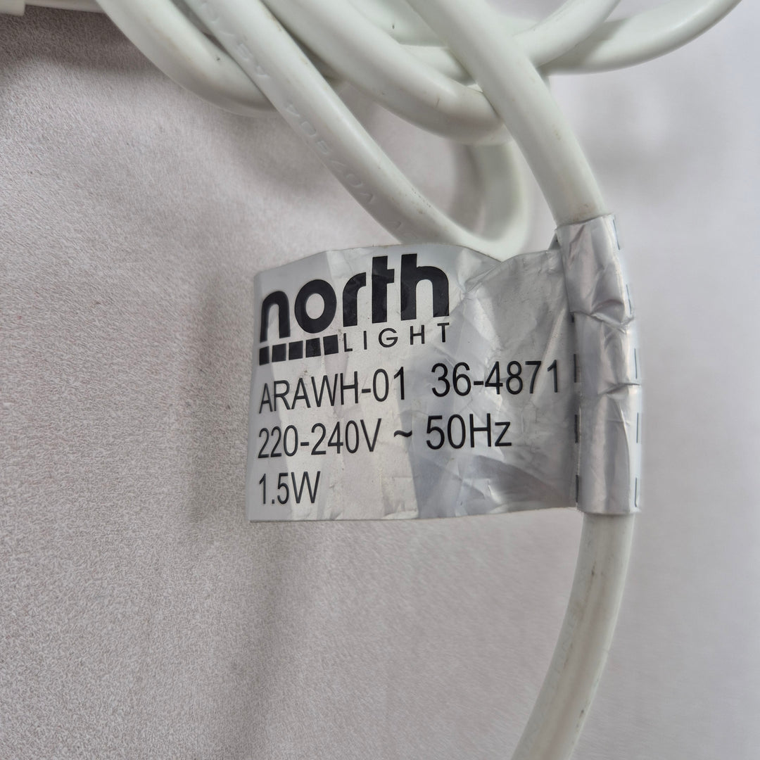 North Light klämlampa i vit plast