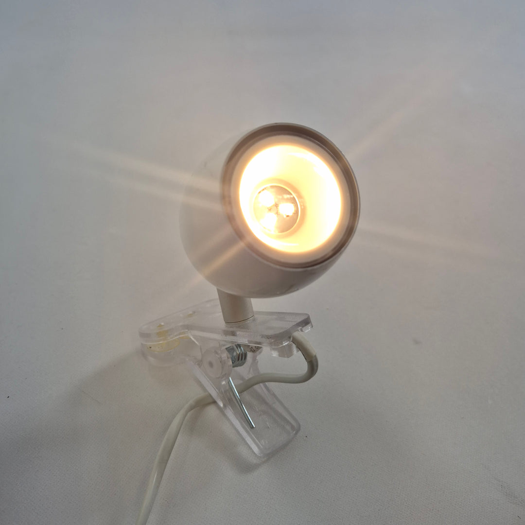 North Light klämlampa i vit plast