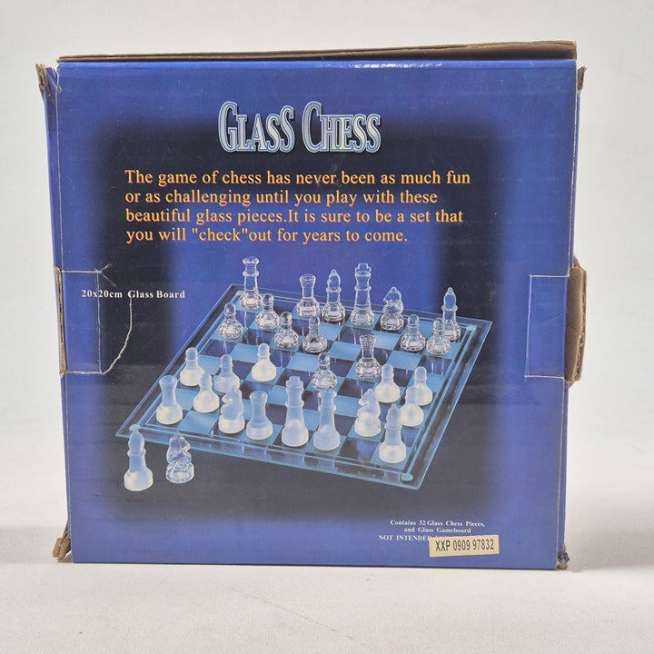 Elegant och Unikt Glasschackspel i Mycket Gott Skick