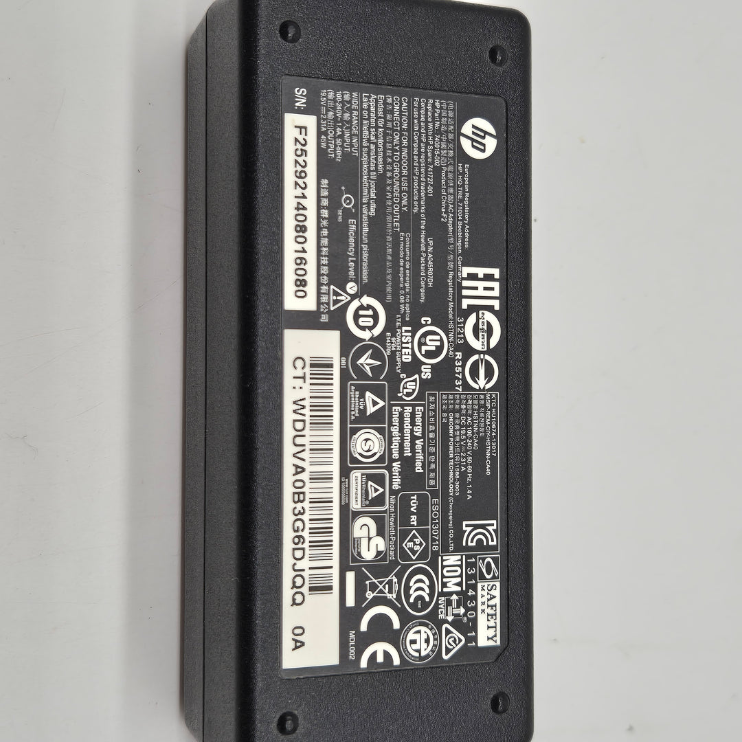 Begagnad HP Laptopladdare i Gott Skick