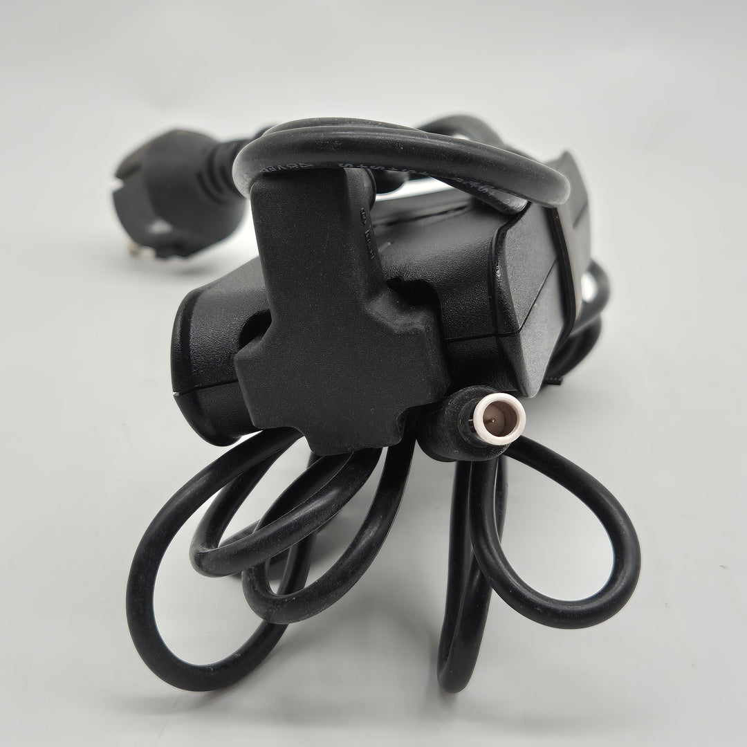 Dell nätadapter 65W i mycket gott skick