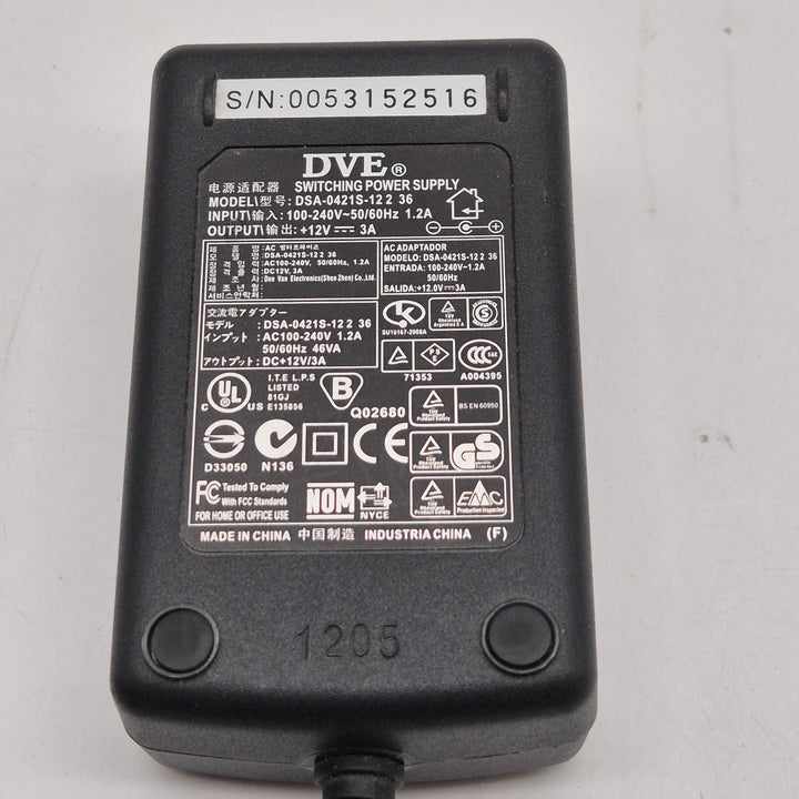 DVE Strömadapter i plast begagnad