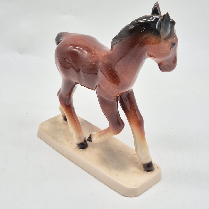 Elegant retro keramikhäst Lomonosov i keramik