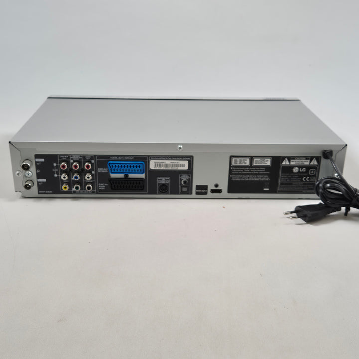 Elegant LG DVD-spelare med HDMI anslutning