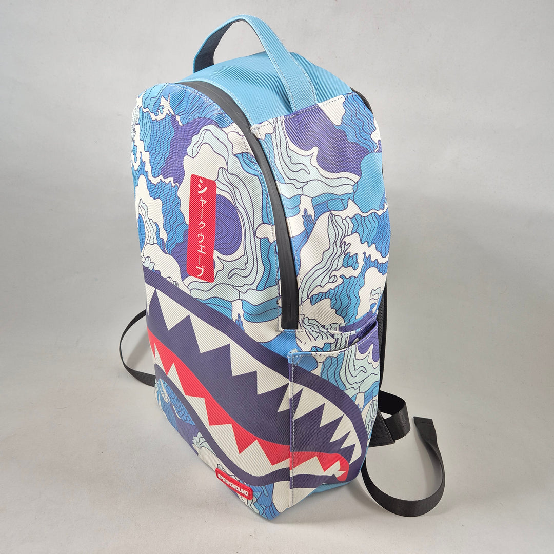 Unik Sprayground ryggsäck med vågmönster