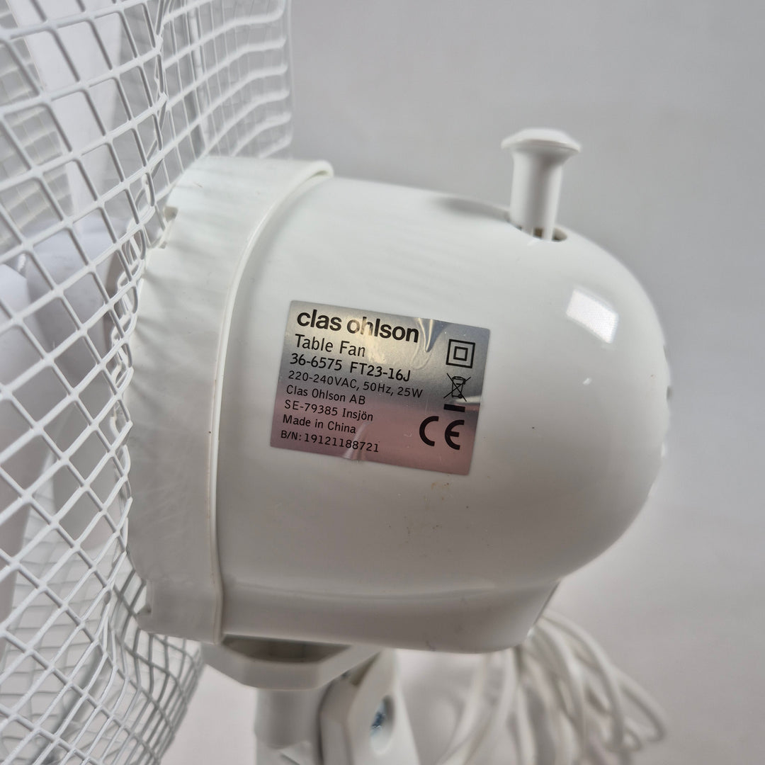 Effektiv Clas Ohlson bordsfläkt i plast och metall