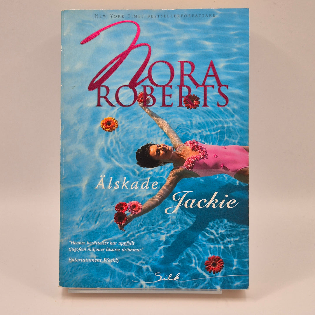 Nora Roberts Roman Älskade Jackie Begagnad Bok