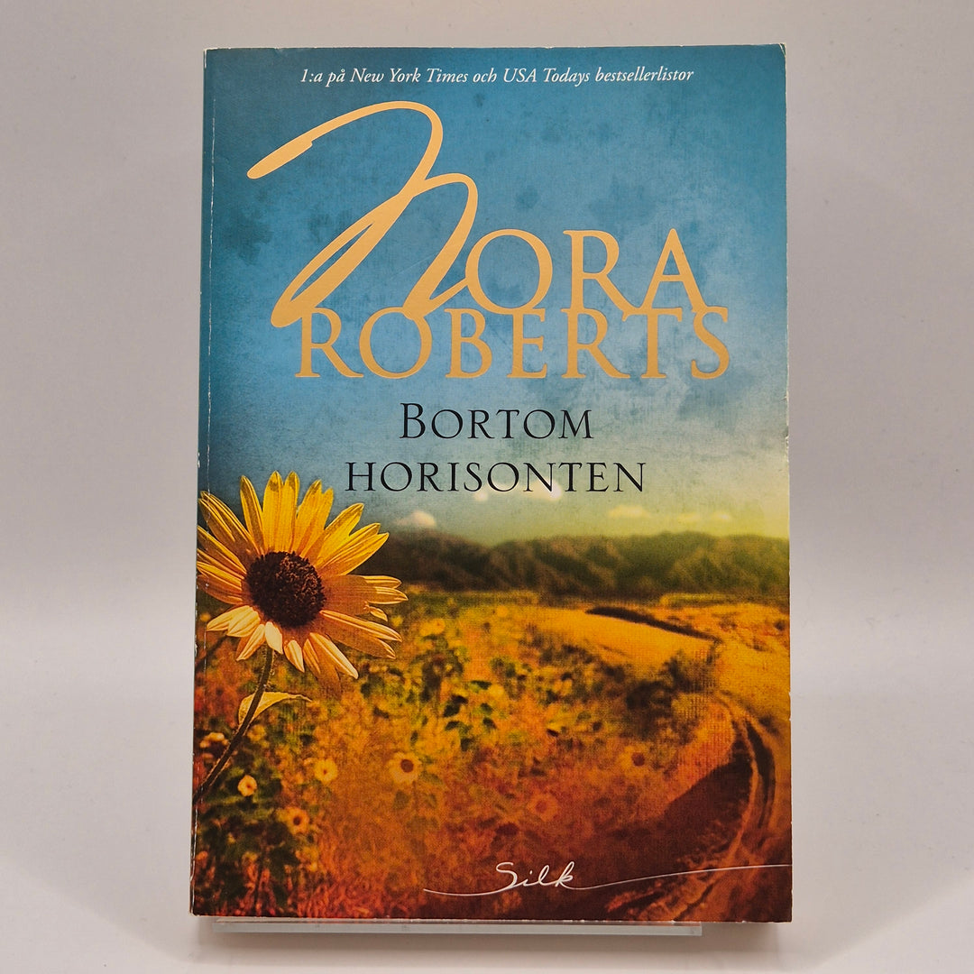 Nora Roberts Bortom Horisonten pocketbok begagnad
