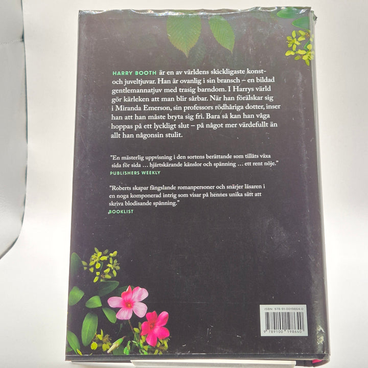 Midnattsdåd Nora Roberts Bok Begagnad