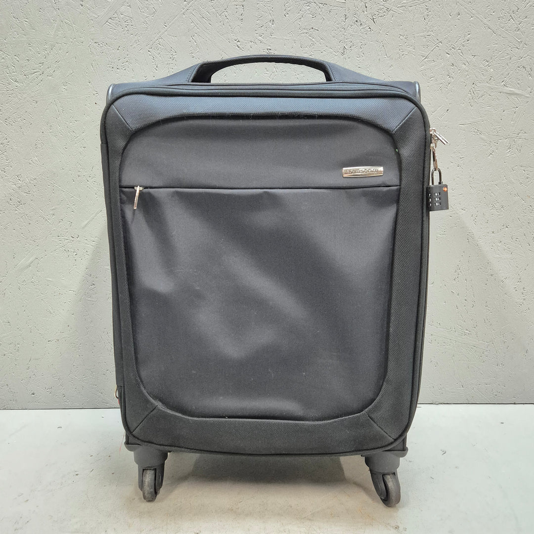 Samsonite Resväska Elegant och Hållbar i Polyester