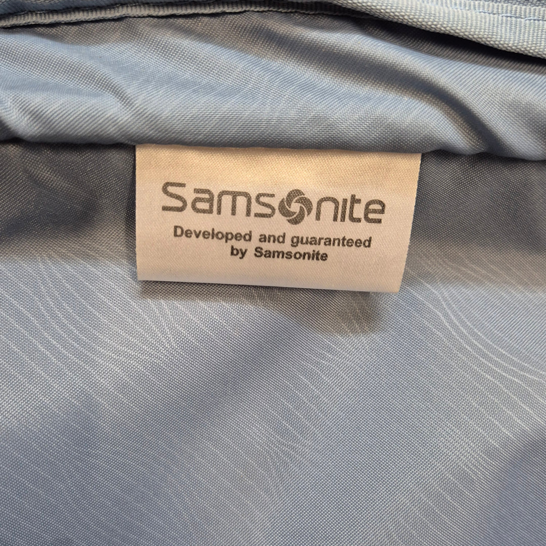 Samsonite Resväska Elegant och Hållbar i Polyester