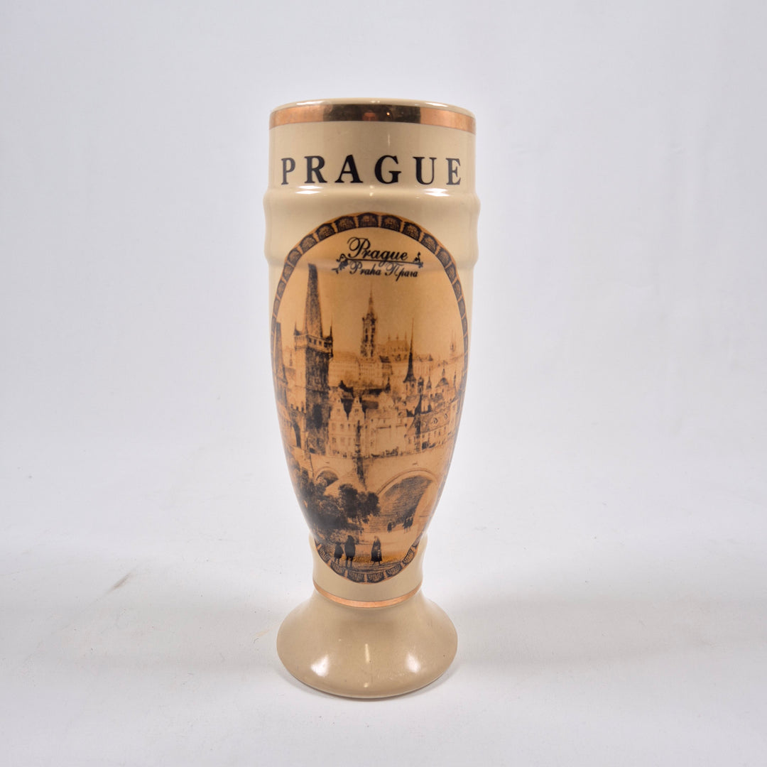 Retro keramikvas med Prag-motiv