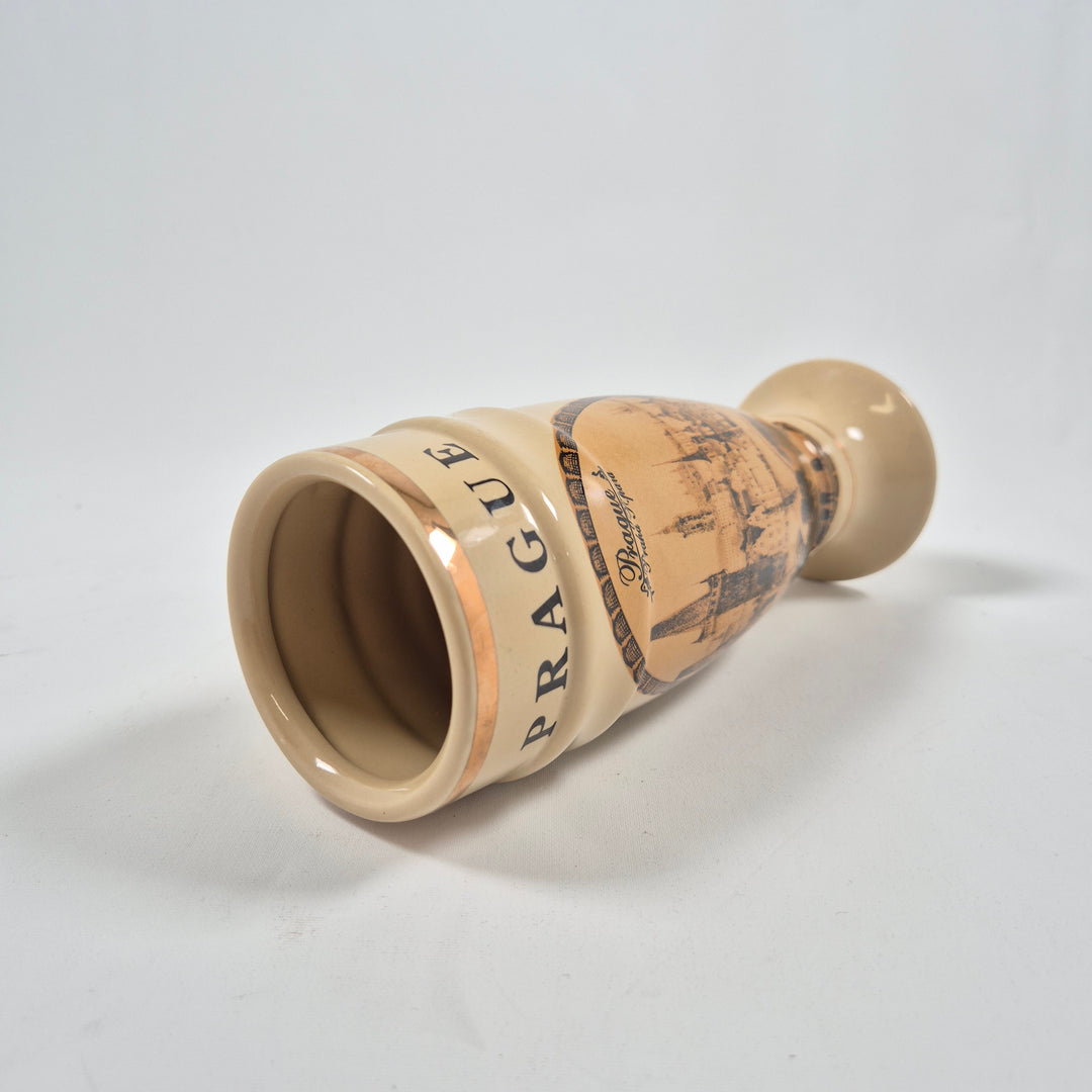 Retro keramikvas med Prag-motiv