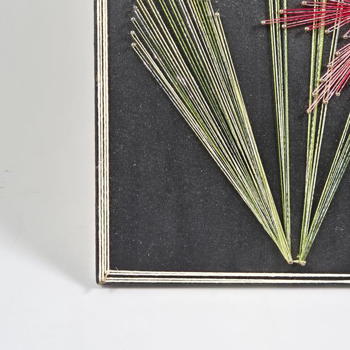 Retro väggpanel i metall med blommor