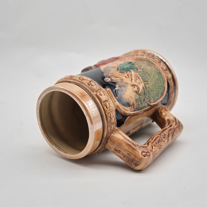 Retro keramiksejdel med traditionella motiv