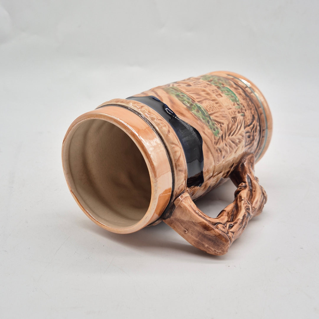 Retro keramisk ölsejdel med tysk landskapsscen