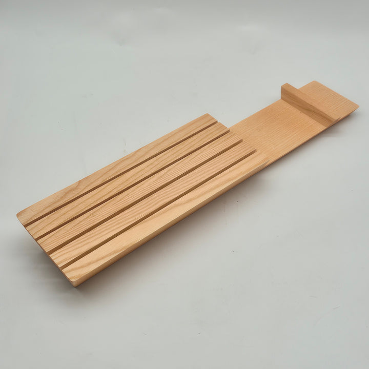 Stilrent träknivställ i klassisk design